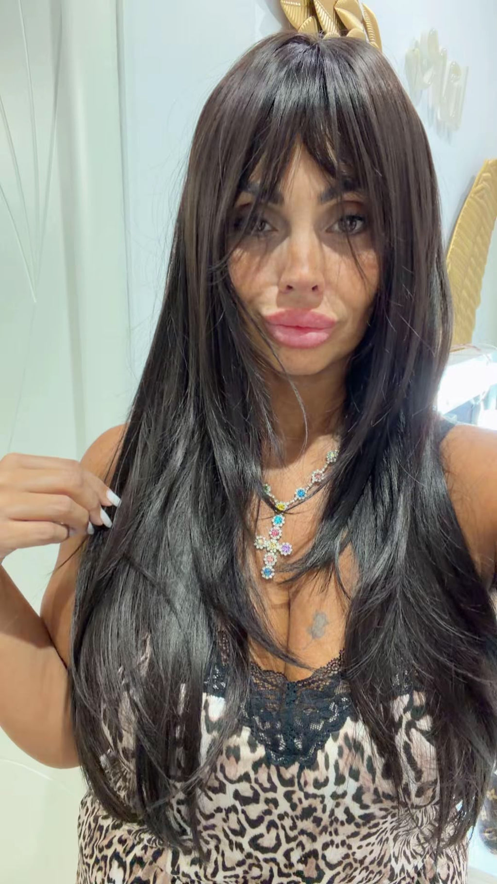 PARRUCCA ERIKA CASTANA