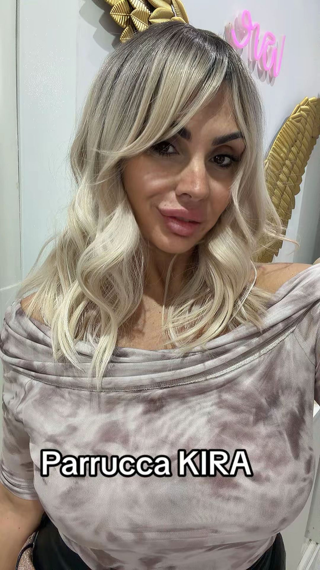 PARRUCCA KIRA