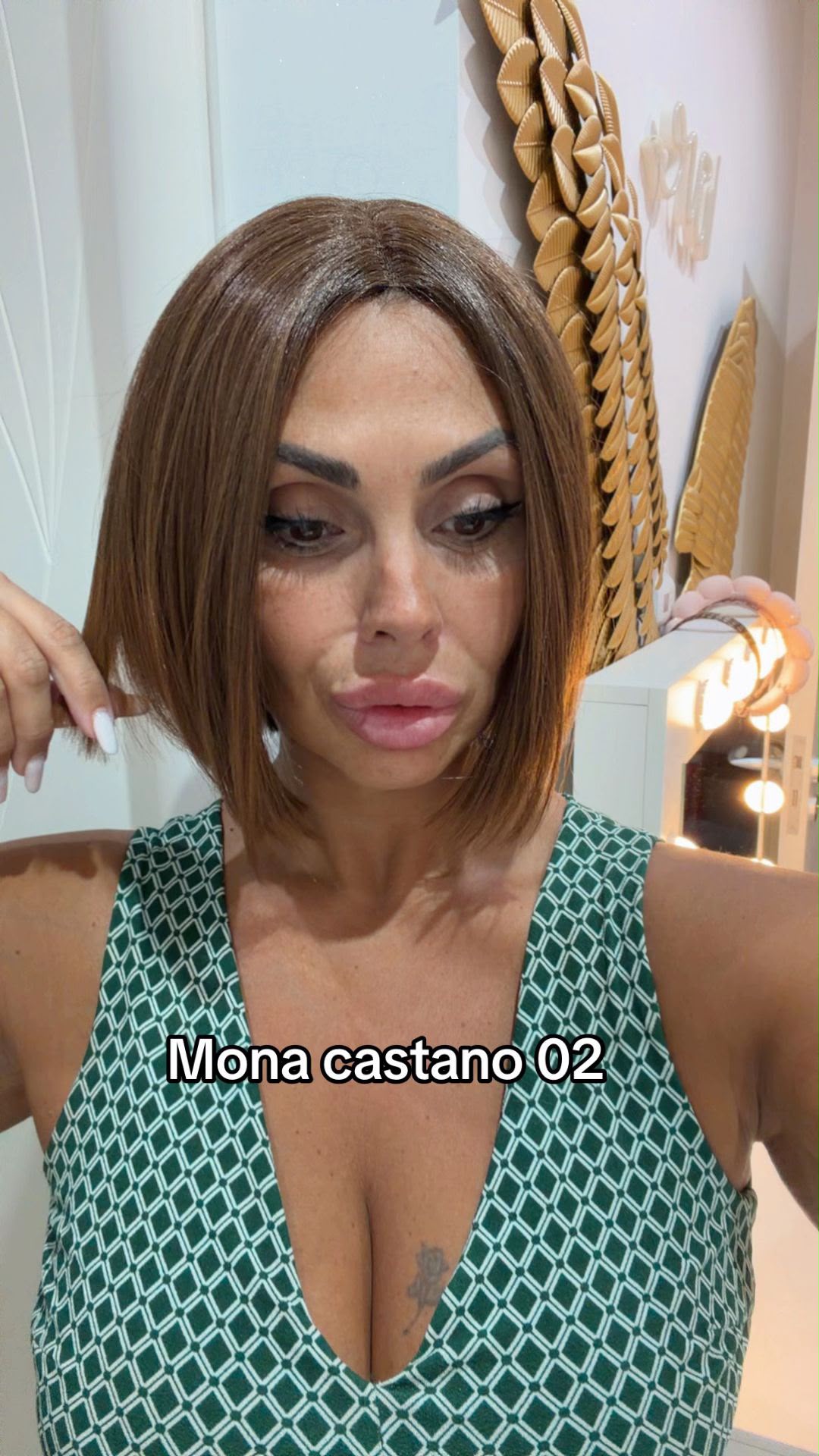 PARRUCCA MONA CASTANA 02