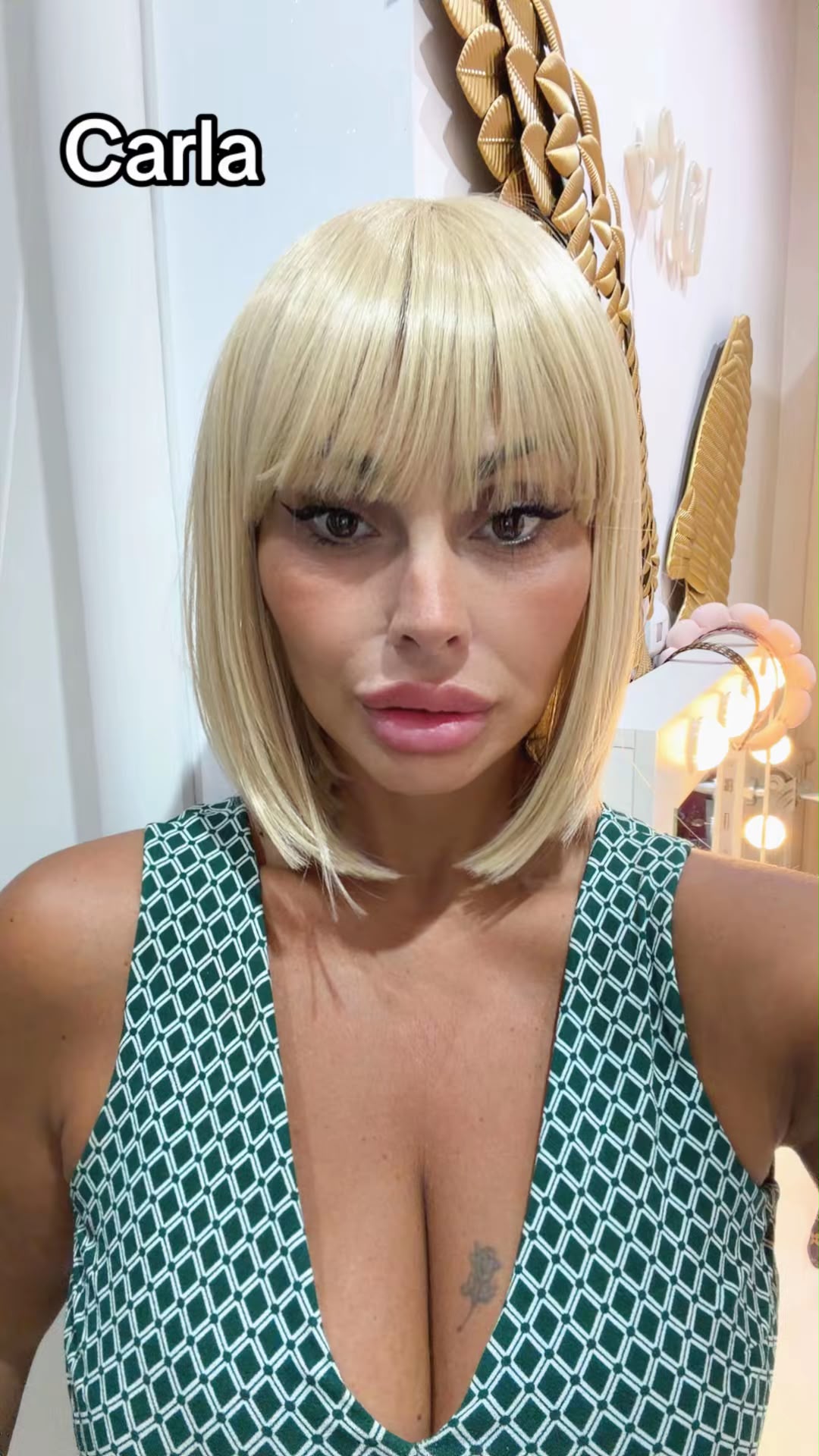 PARRUCCA CARLA BIONDA